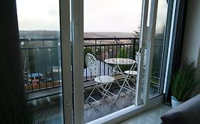 Two-Bedroom Apartment With Scenic Balcony View